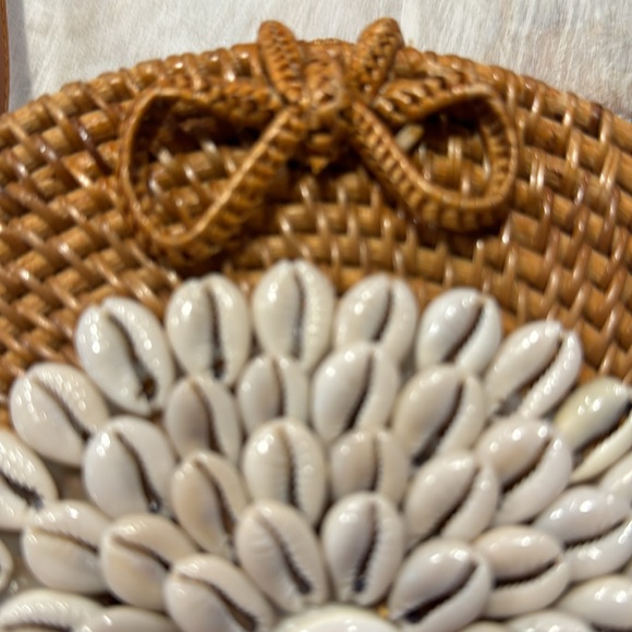 Anthropologie Shell Embellished Round Rattan Crossbody Bag - Picture 7 of 16
